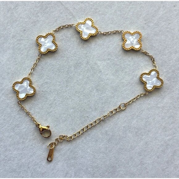 No brand Jewelry - Gold-Plated Bracelet With White Flower Accents & Adjustable Chain For Women